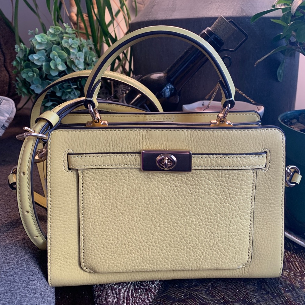 Authentic COACH pebbled leather 2 compartments turnlock pocket satchel/Crosby